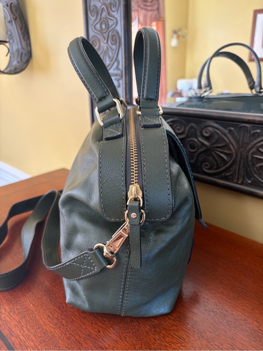 Kate Spade Southport Avenue Green Leather Satchel Crossbody - Picture 4 of 11